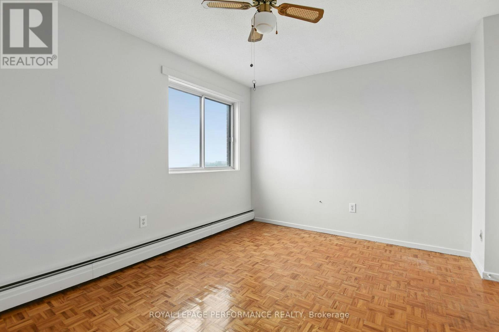 805-20 Chesterton Drive, Ottawa, ON, K2E 6Z7 - 18