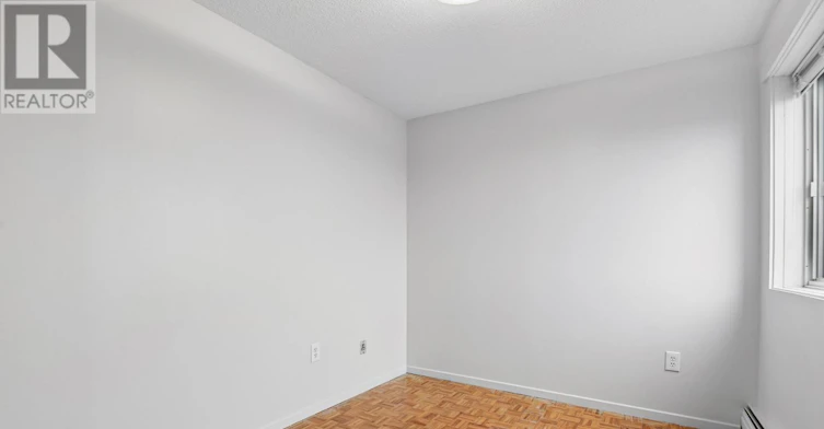 805-20 Chesterton Drive, Ottawa, ON, K2E 6Z7 - 24