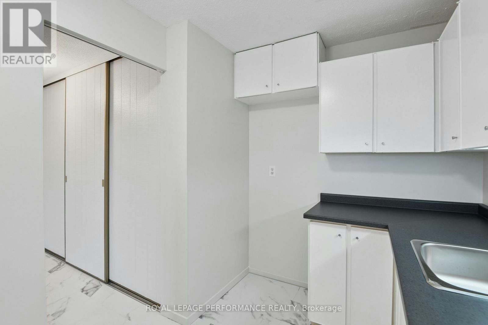805-20 Chesterton Drive, Ottawa, ON, K2E 6Z7 - 16