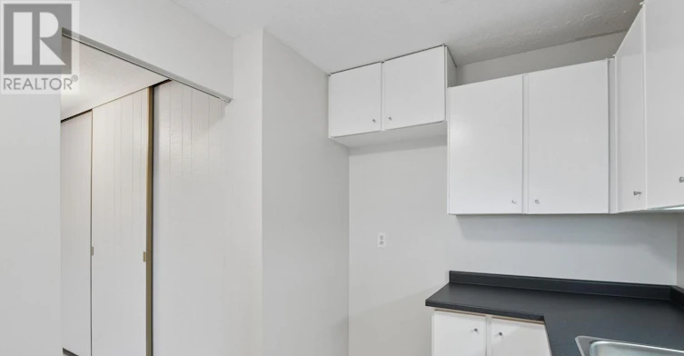 805-20 Chesterton Drive, Ottawa, ON, K2E 6Z7 - 16