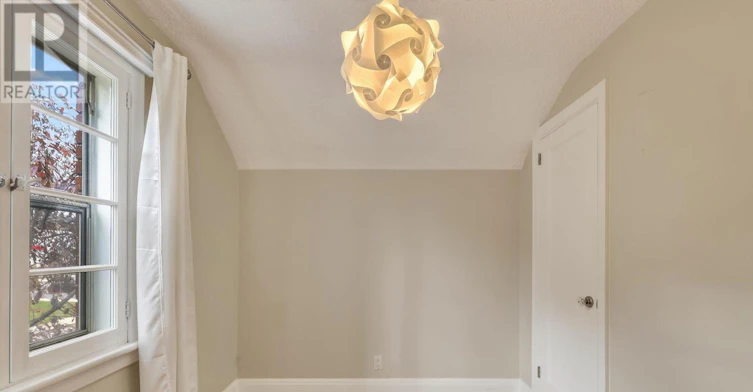 139 Renfrew Avenue, Ottawa, ON, K1S 1Z7 - 23