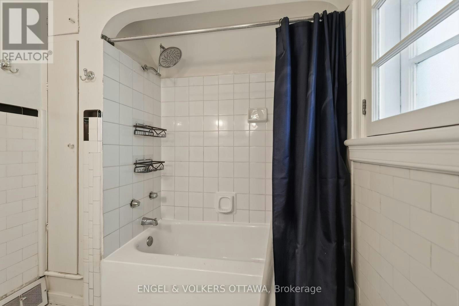 139 Renfrew Avenue, Ottawa, ON, K1S 1Z7 - 26