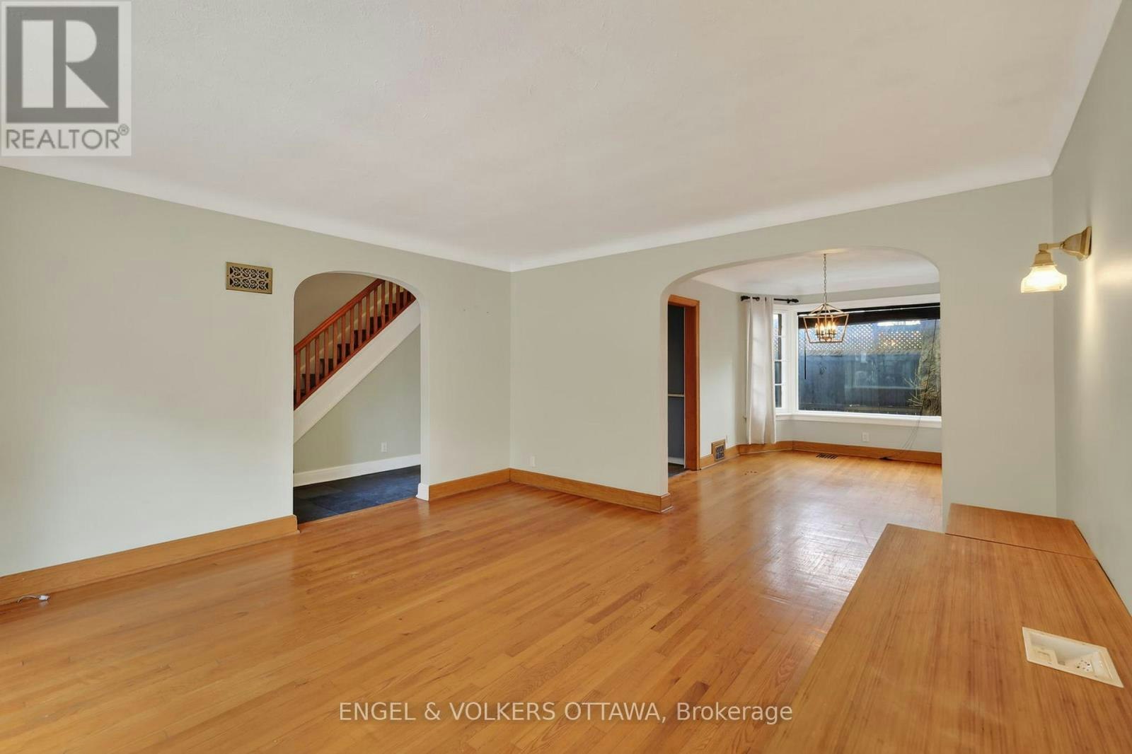 139 Renfrew Avenue, Ottawa, ON, K1S 1Z7 - 7