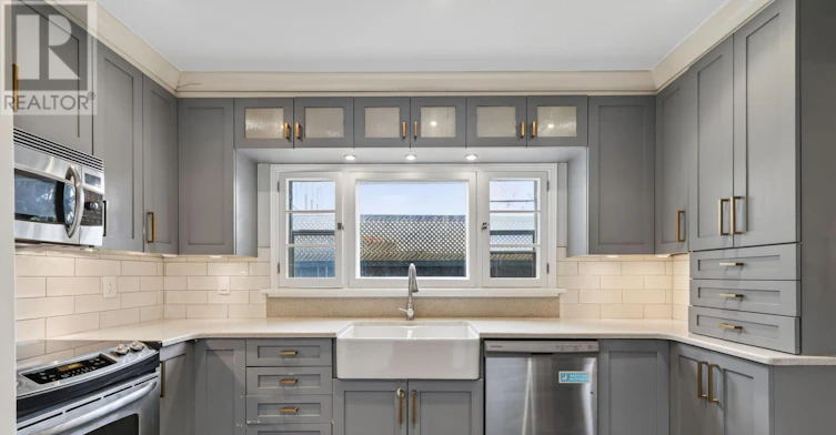 139 Renfrew Avenue, Ottawa, ON, K1S 1Z7 - 12
