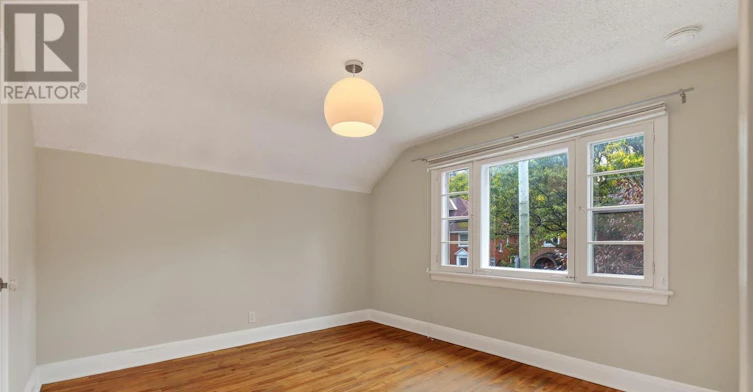 139 Renfrew Avenue, Ottawa, ON, K1S 1Z7 - 17
