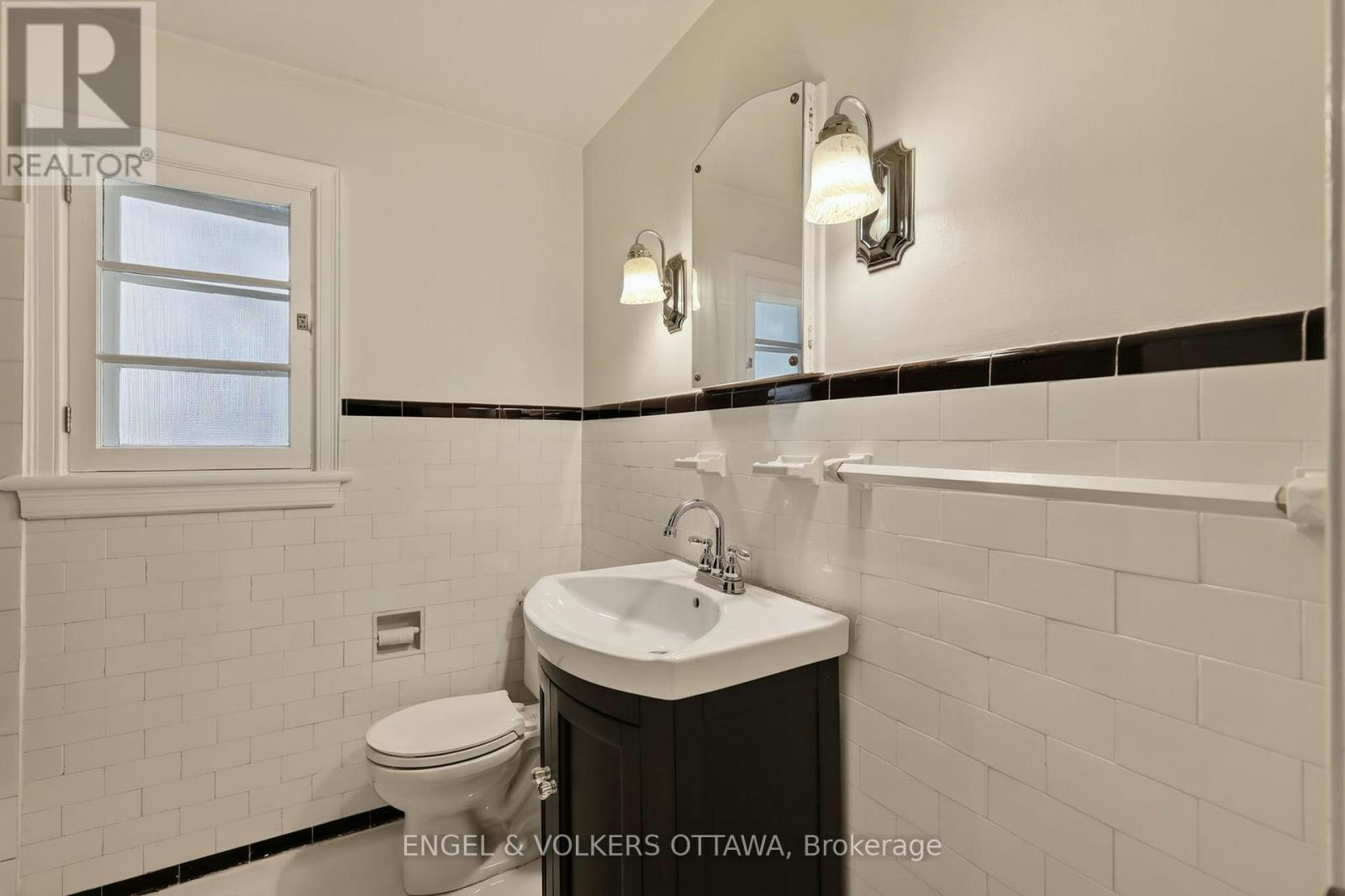 139 Renfrew Avenue, Ottawa, ON, K1S 1Z7 - 25