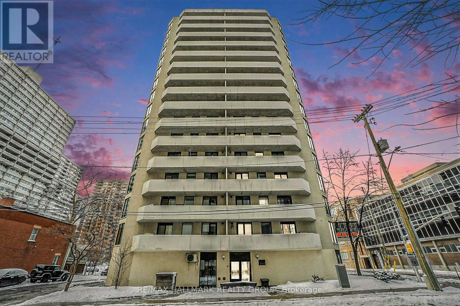 1102-200 Bay Street, Ottawa, ON, K1R 7W8