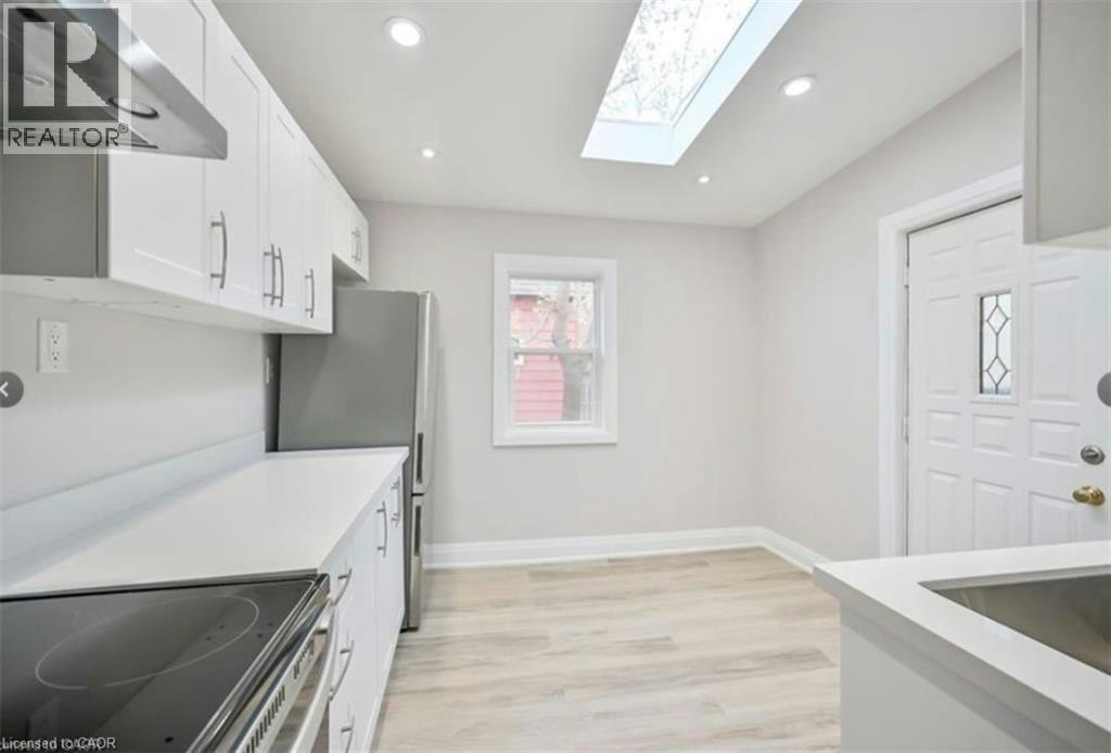 1024 Cannon Street E, Hamilton, ON, L8L 2H6 - 5