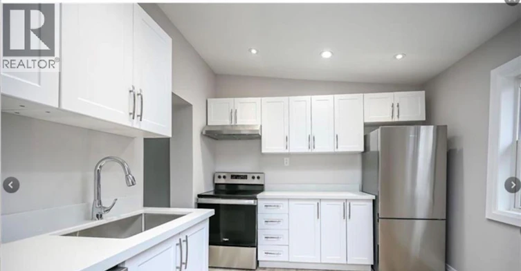 1024 Cannon Street E, Hamilton, ON, L8L 2H6 - 2