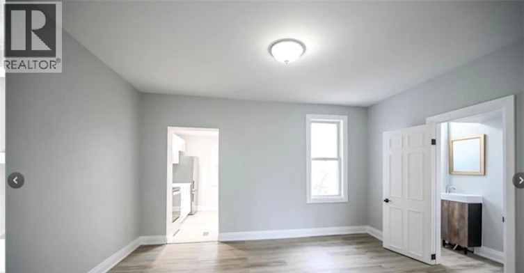 1024 Cannon Street E, Hamilton, ON, L8L 2H6 - 8