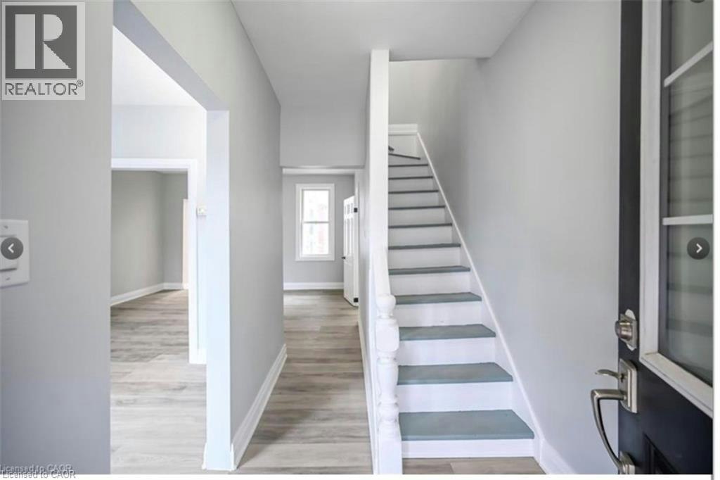 1024 Cannon Street E, Hamilton, ON, L8L 2H6 - 13