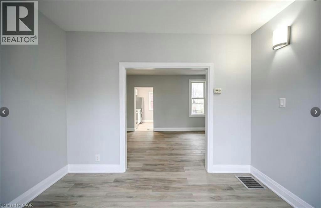 1024 Cannon Street E, Hamilton, ON, L8L 2H6 - 10