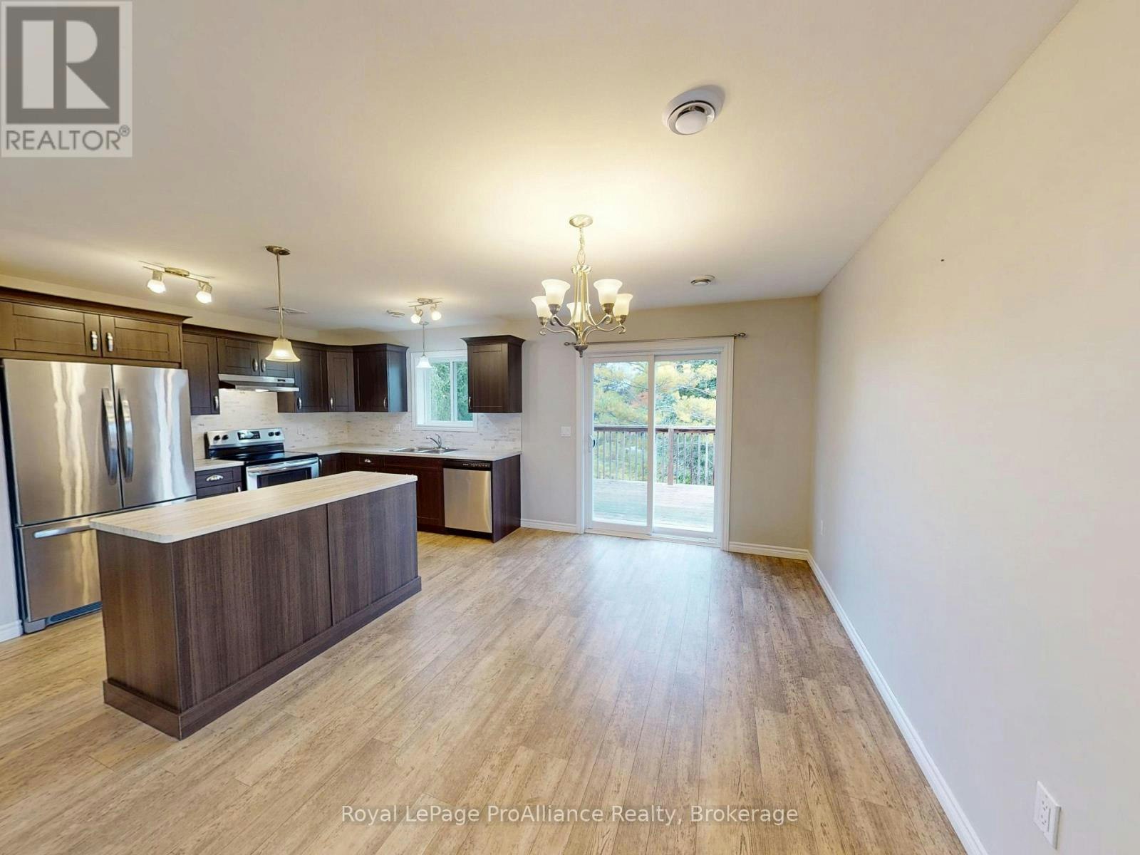70 Ridgeway Place, Belleville, ON, K8P 0E6 - 8