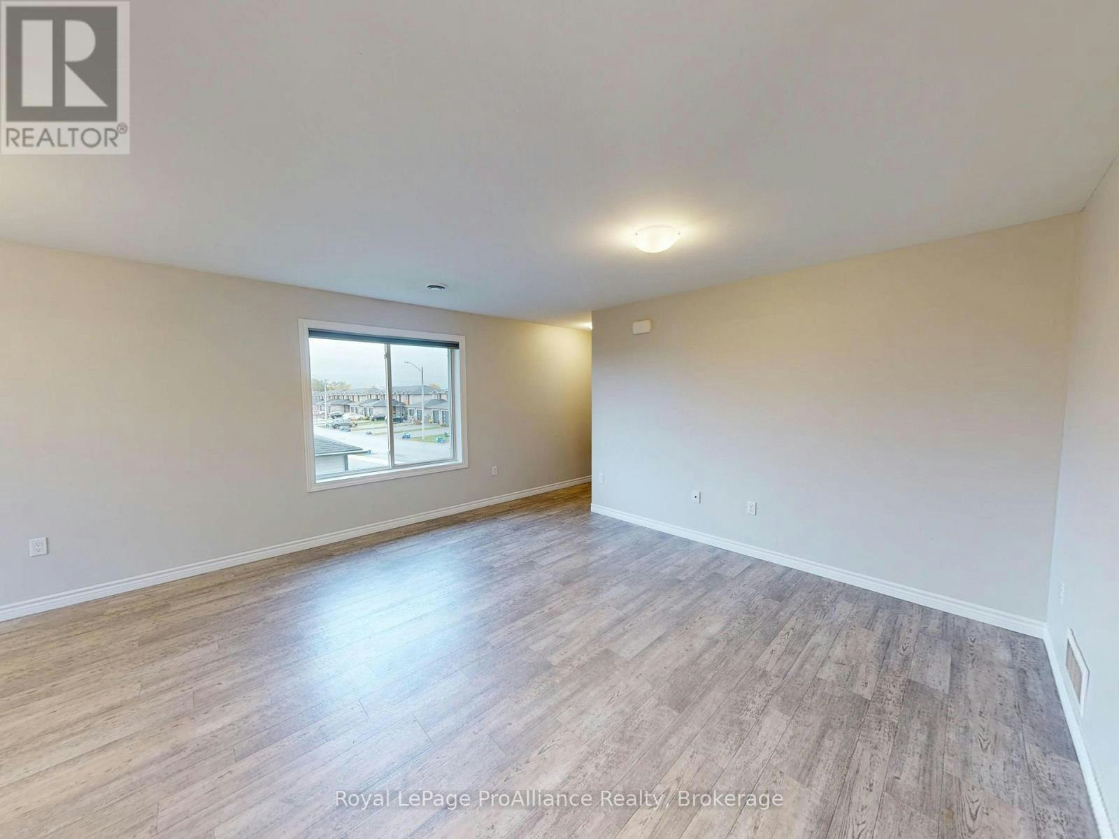 70 Ridgeway Place, Belleville, ON, K8P 0E6 - 9