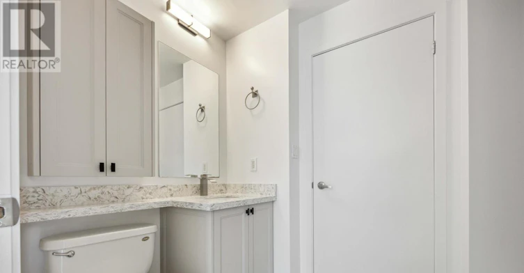 611-9 Spadina Avenue, Toronto, ON, M5V 3M5 - 23