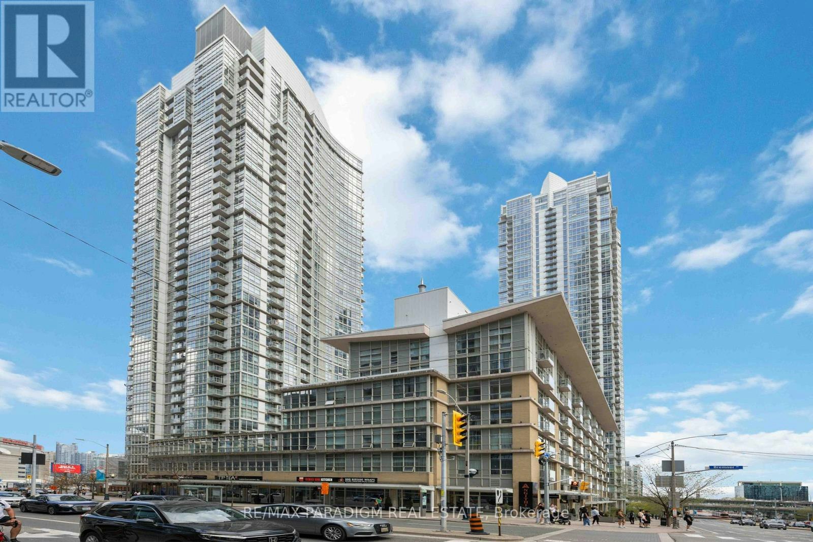 611-9 Spadina Avenue, Toronto, ON, M5V 3M5