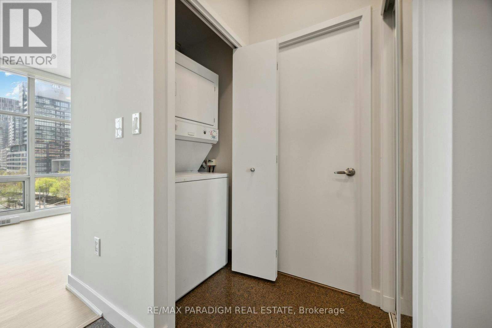 611-9 Spadina Avenue, Toronto, ON, M5V 3M5 - 28