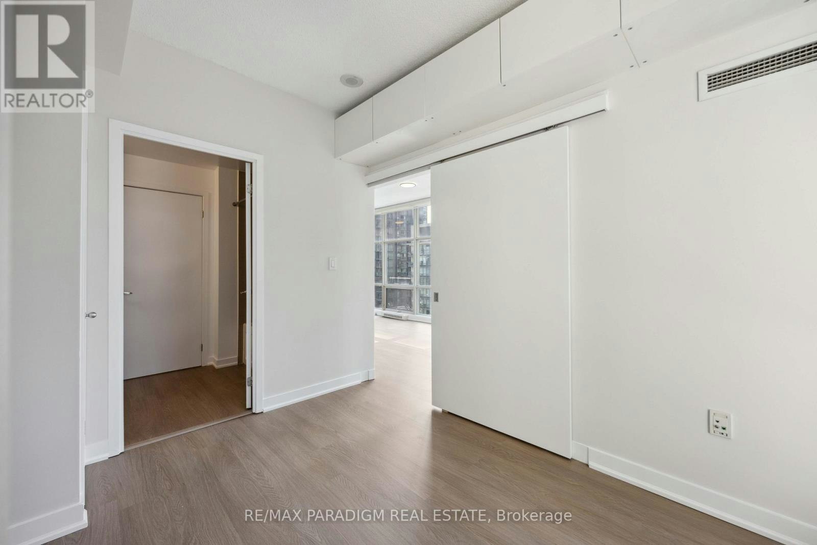 611-9 Spadina Avenue, Toronto, ON, M5V 3M5 - 22