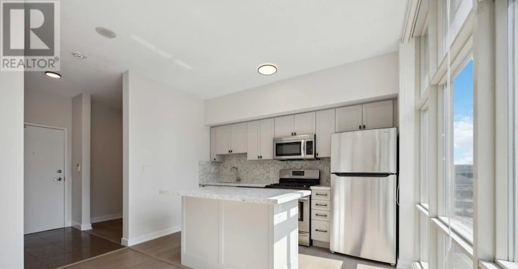 611-9 Spadina Avenue, Toronto, ON, M5V 3M5 - 7