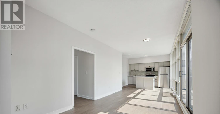 611-9 Spadina Avenue, Toronto, ON, M5V 3M5 - 16