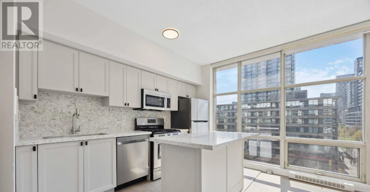 611-9 Spadina Avenue, Toronto, ON, M5V 3M5 - 6