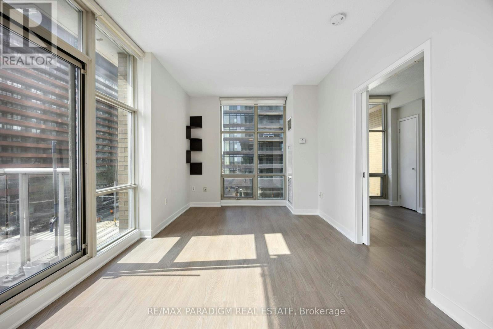 611-9 Spadina Avenue, Toronto, ON, M5V 3M5 - 15