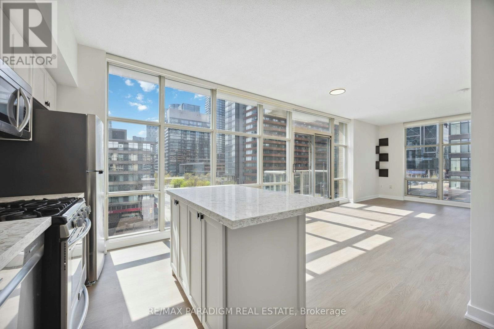 611-9 Spadina Avenue, Toronto, ON, M5V 3M5 - 10
