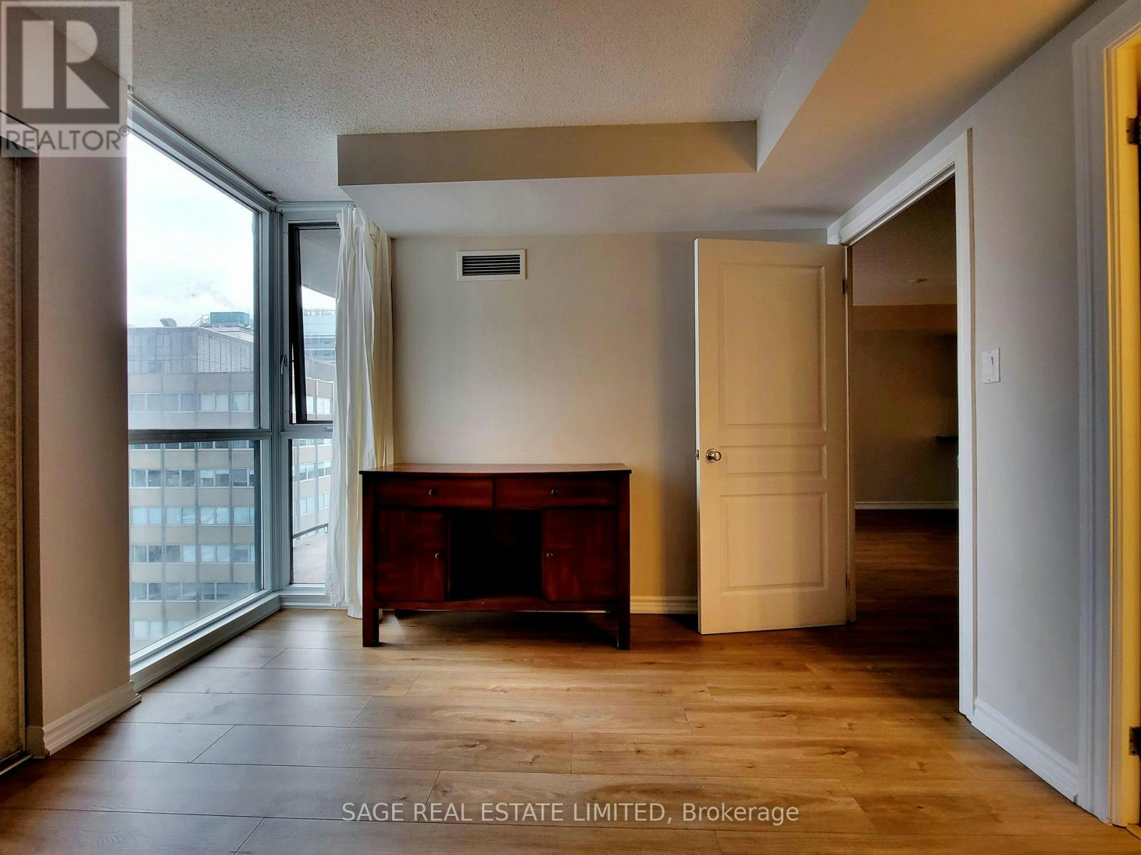 1505-801 Bay Street, Toronto, ON, M5S 1Y9 - 11