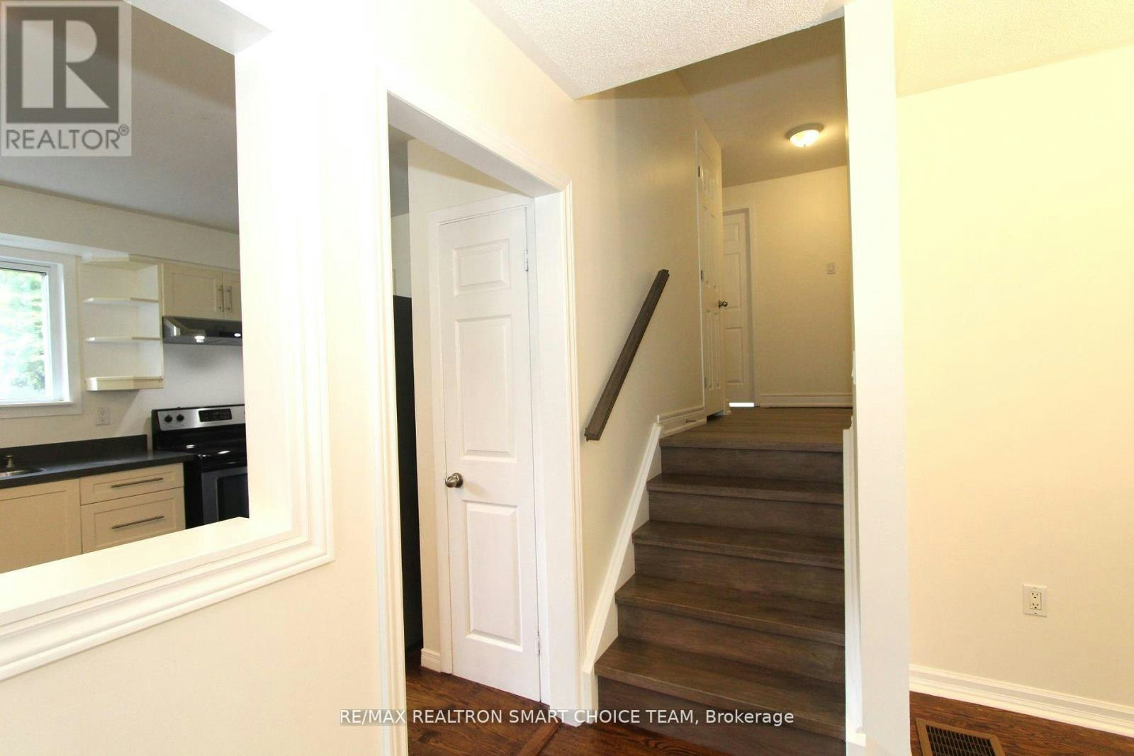 MAIN-45 Bryant Road, Ajax, ON, L1S 2Y5 - 10