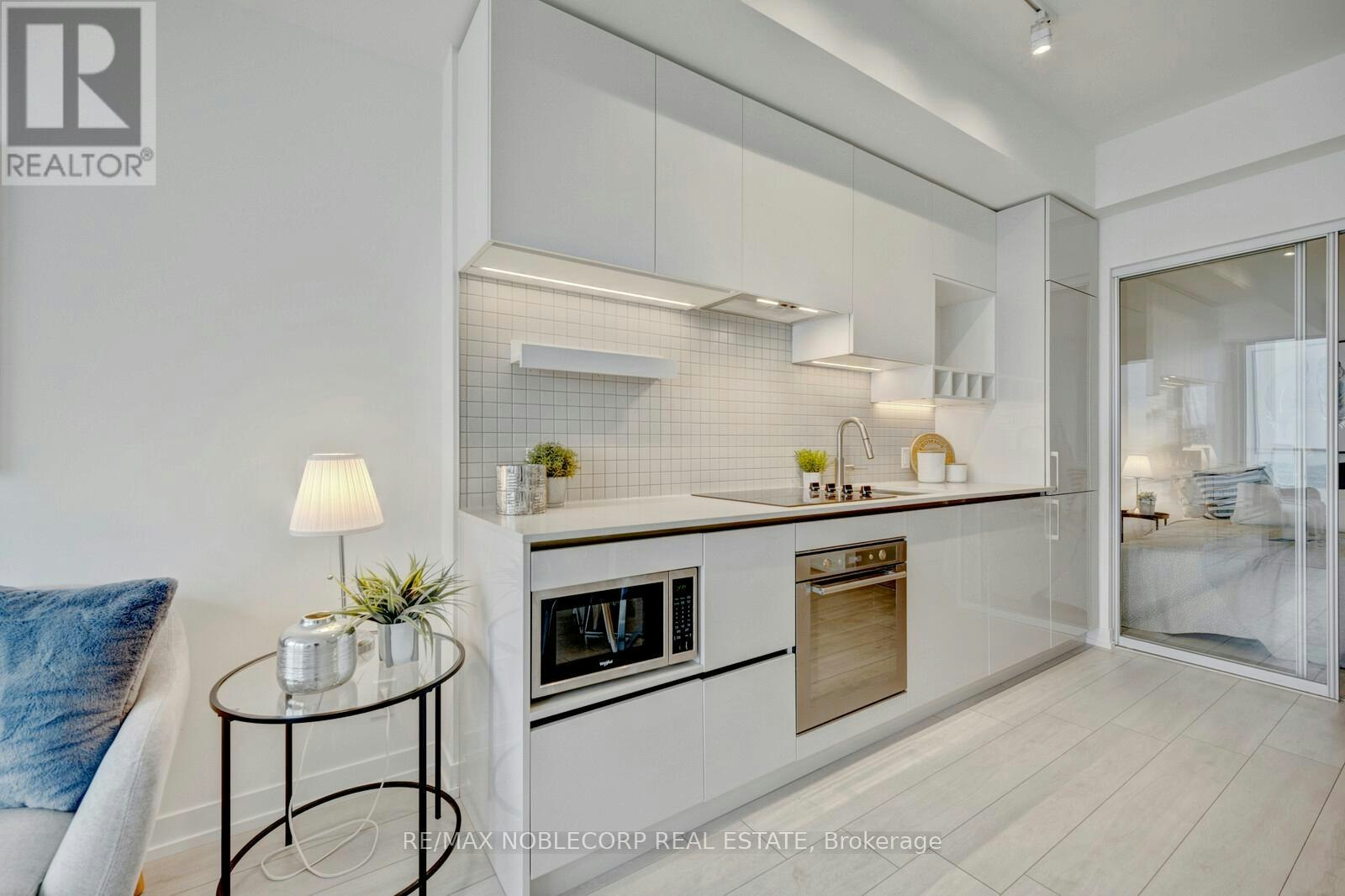 6105-898 Portage Parkway, Vaughan, ON, L4K 0J6 - 11