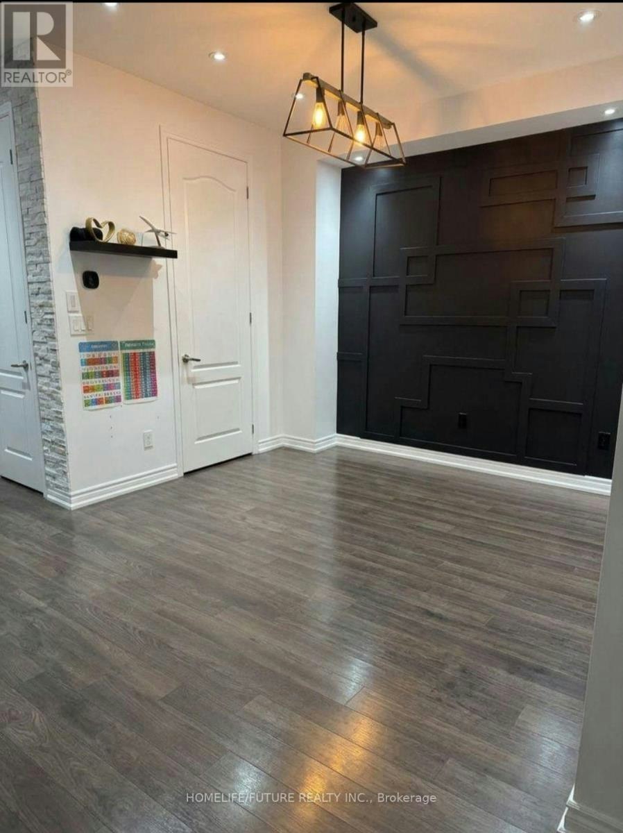 80 Phyllis Drive, Caledon, ON, L7C 4E2 - 4