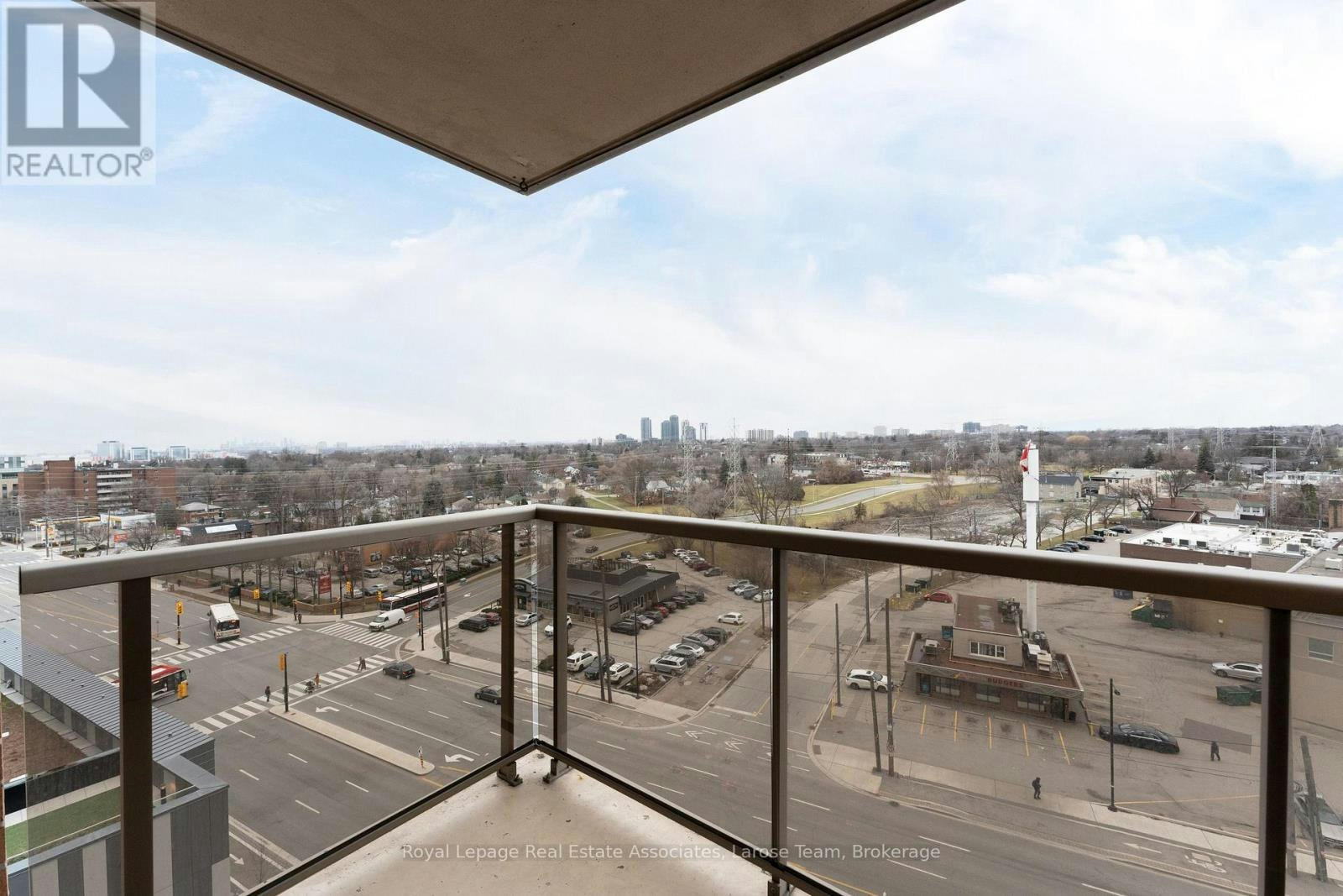 1019-5233 Dundas Street W, Toronto, ON, M9B 6M1 - 14