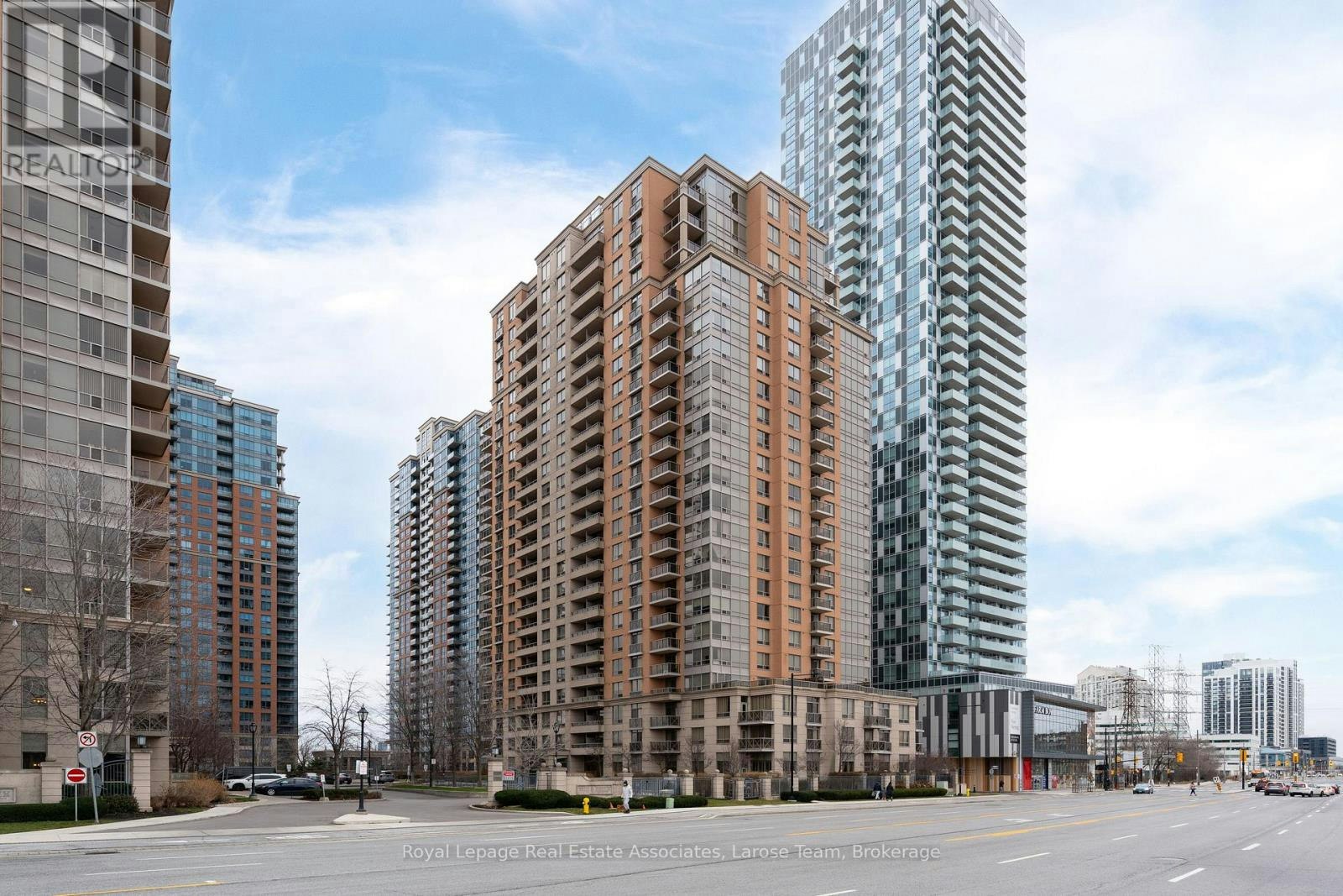 1019-5233 Dundas Street W, Toronto, ON, M9B 6M1