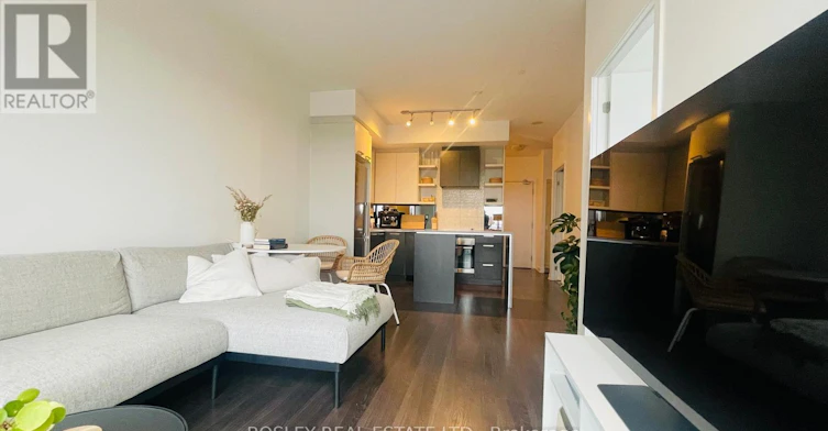 829-1830 Bloor Street W, Toronto, ON, M6P 0A2 - 6