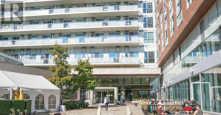 829-1830 Bloor Street W, Toronto, ON, M6P 0A2 - 4