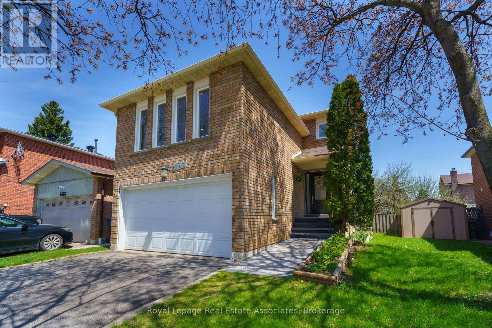 6763 Dolmage Court, Mississauga, ON, L5N 4V9