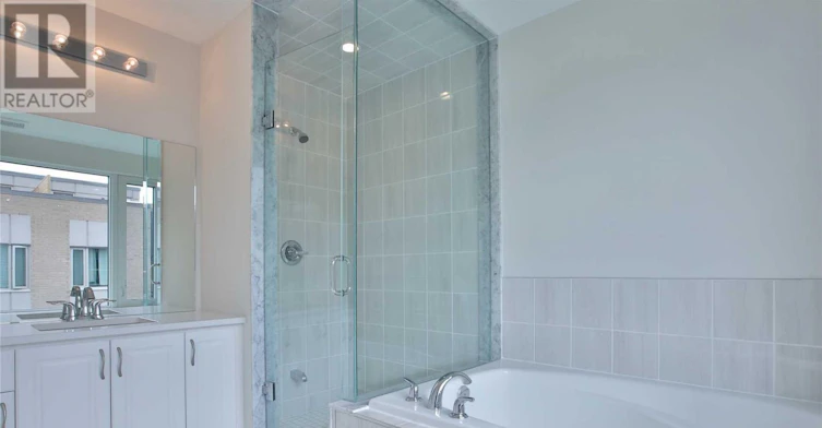 16-18 Applewood Lane, Toronto, ON, M9C 0C1 - 16