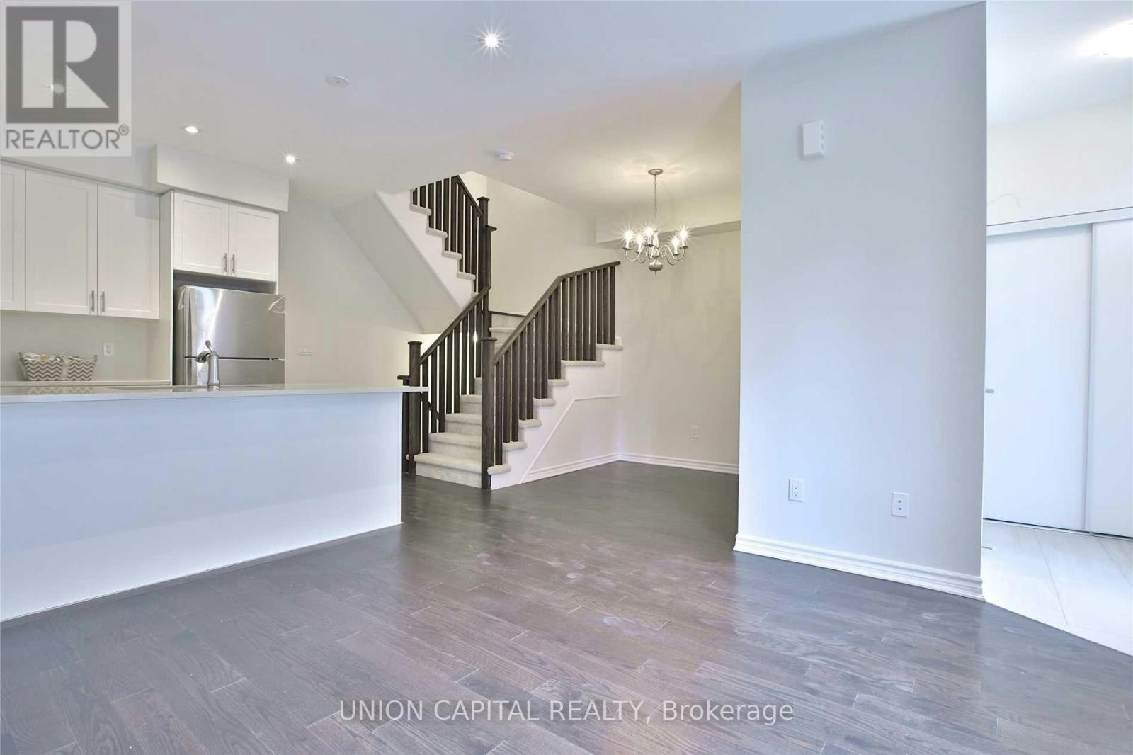 16-18 Applewood Lane, Toronto, ON, M9C 0C1 - 5