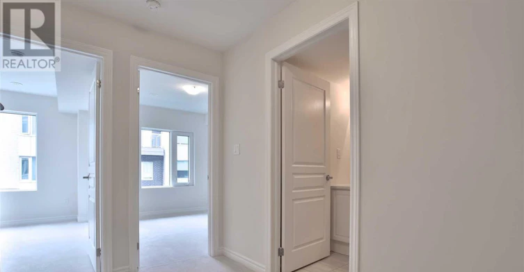 16-18 Applewood Lane, Toronto, ON, M9C 0C1 - 11