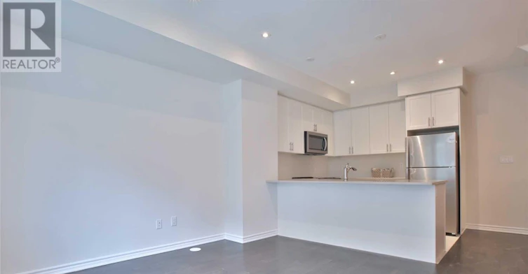 16-18 Applewood Lane, Toronto, ON, M9C 0C1 - 4