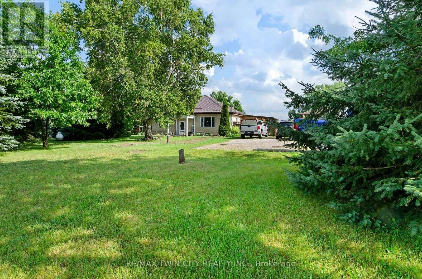 251 53 Highway, Brant, ON, N0E 1A0