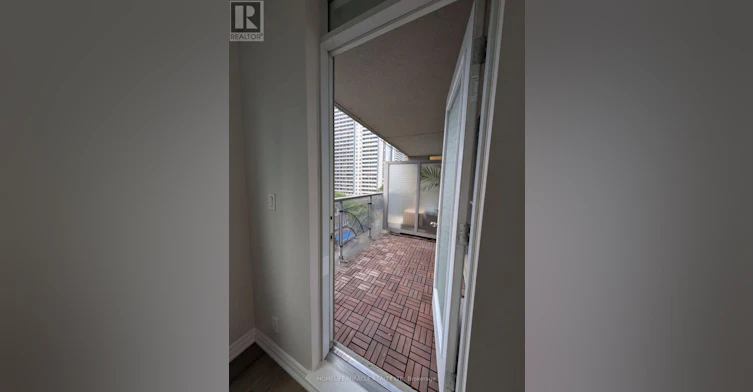 607-225 Wellesley Street, Toronto, ON, M4X 1X8 - 12