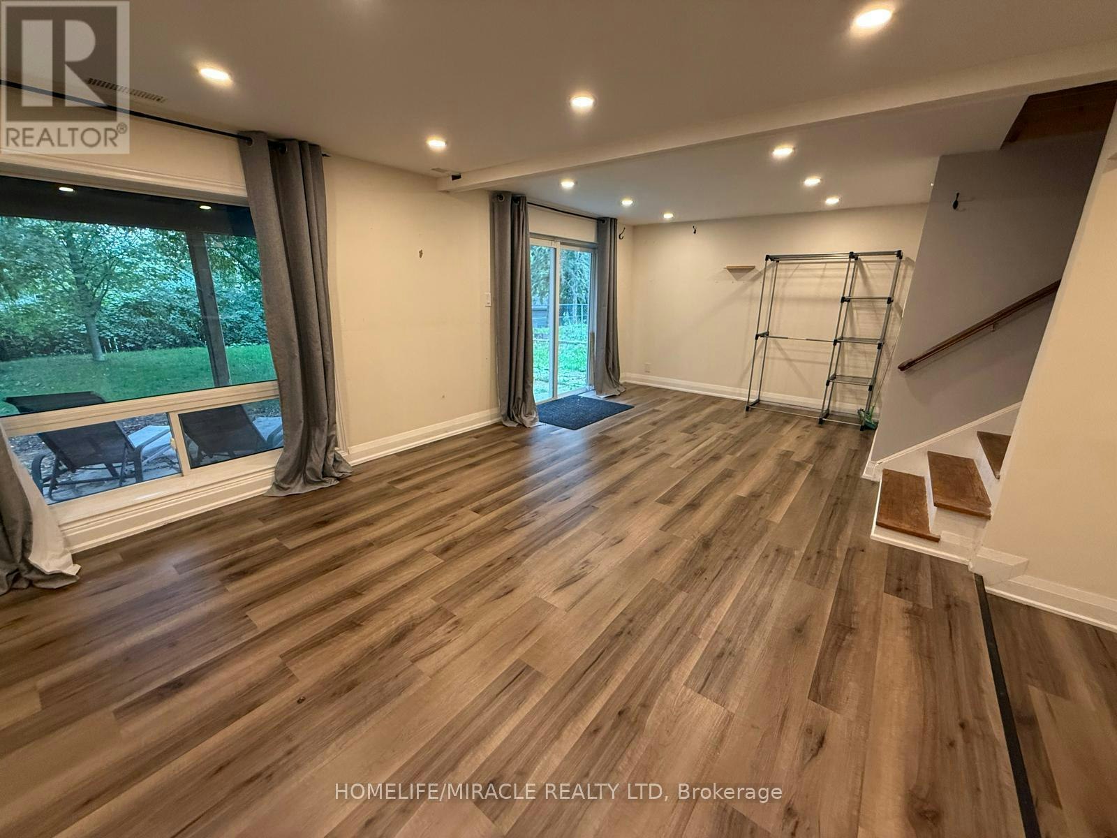 BSMT-838 Grace Street, Newmarket, ON, L3Y 2L7 - 2