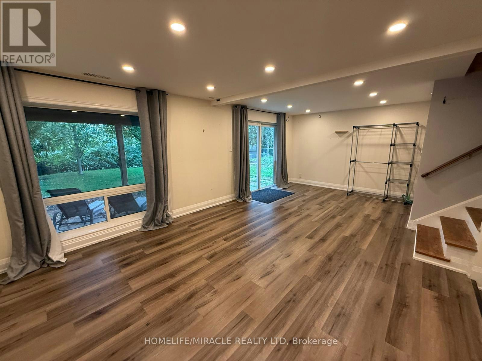 BSMT-838 Grace Street, Newmarket, ON, L3Y 2L7 - 9