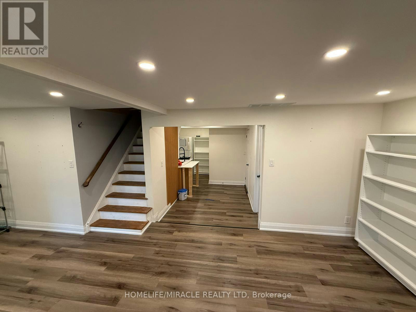 BSMT-838 Grace Street, Newmarket, ON, L3Y 2L7 - 5