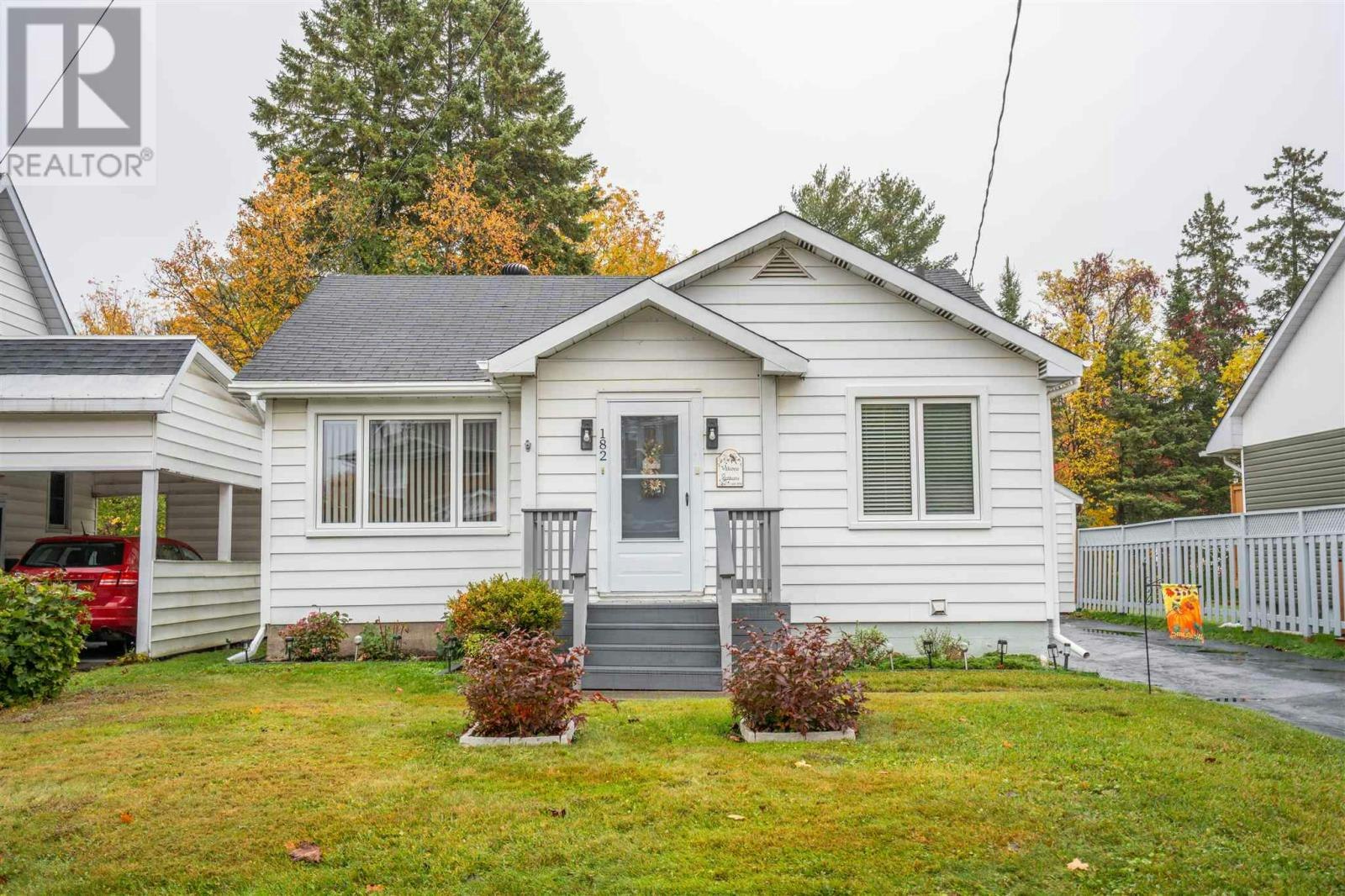 182 Lake Street, Sault Ste. Marie, ON, P6A 4B1