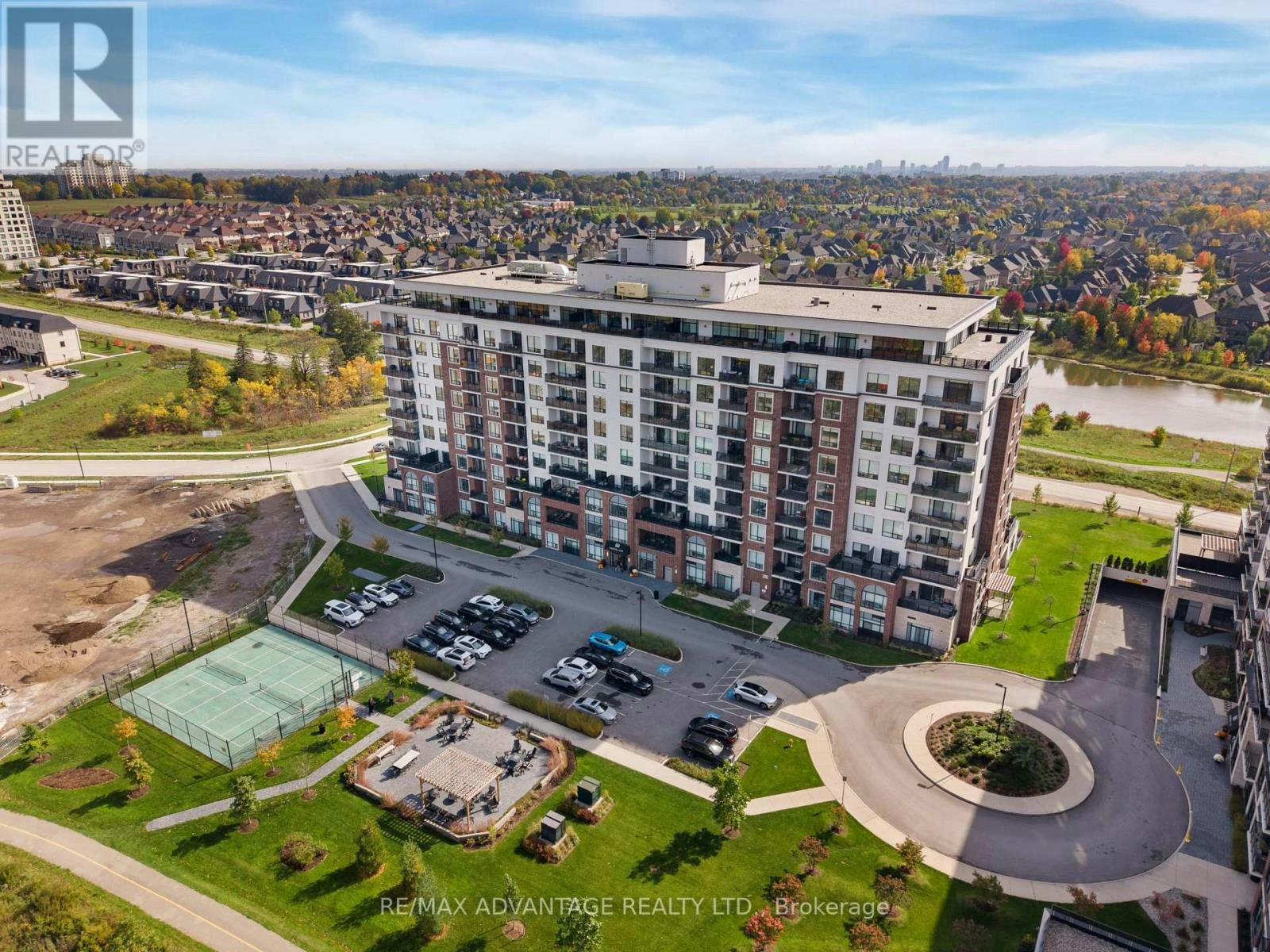 702-480 Callaway Road, London, ON, N6G 0Z3