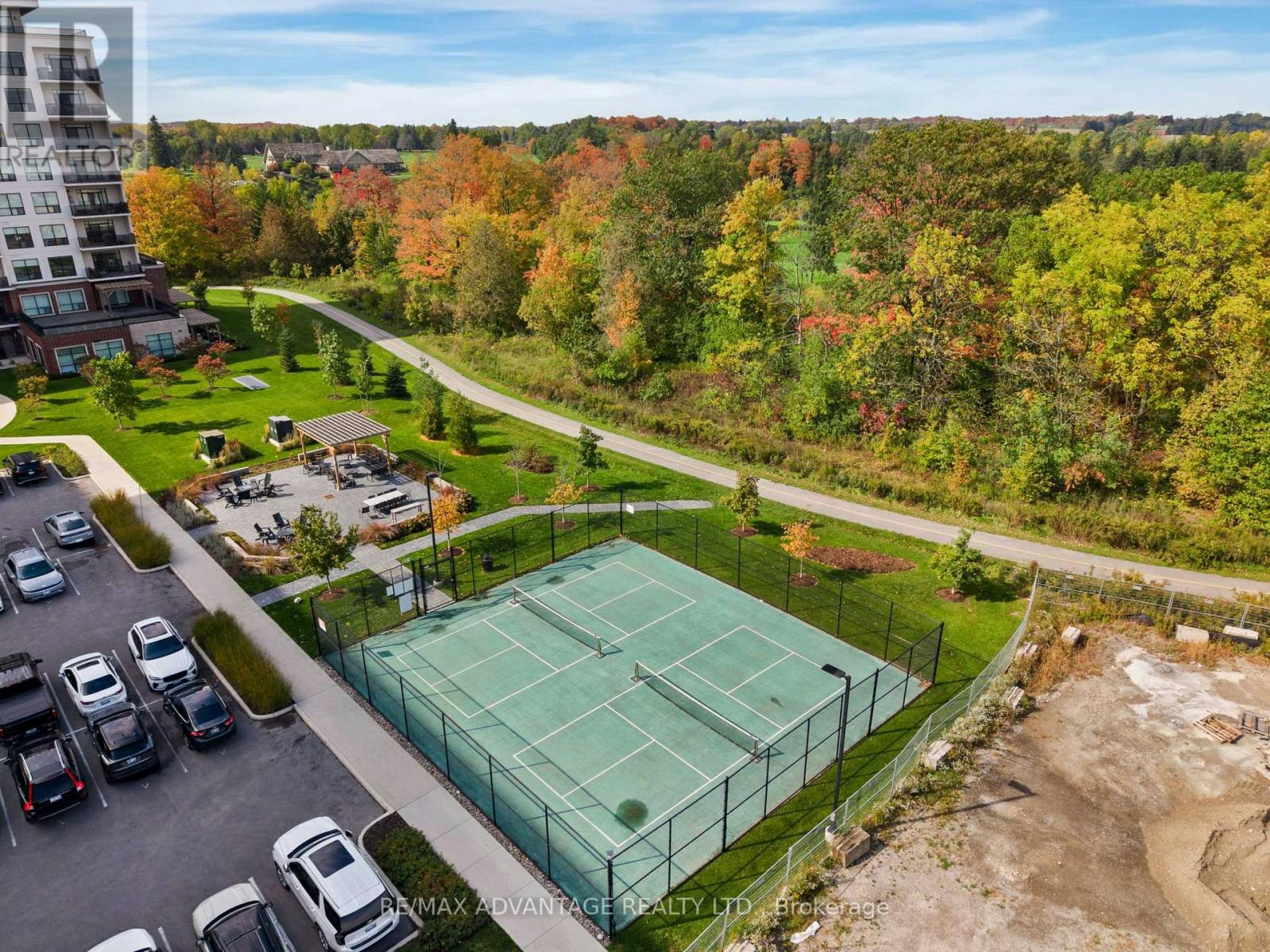 702-480 Callaway Road, London, ON, N6G 0Z3 - 2