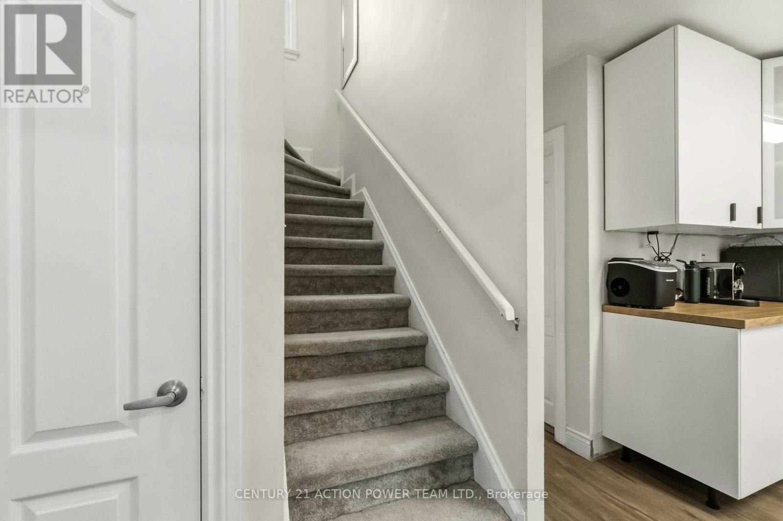 660 St Laurent Boulevard, Ottawa, ON, K1K 3A5 - 10