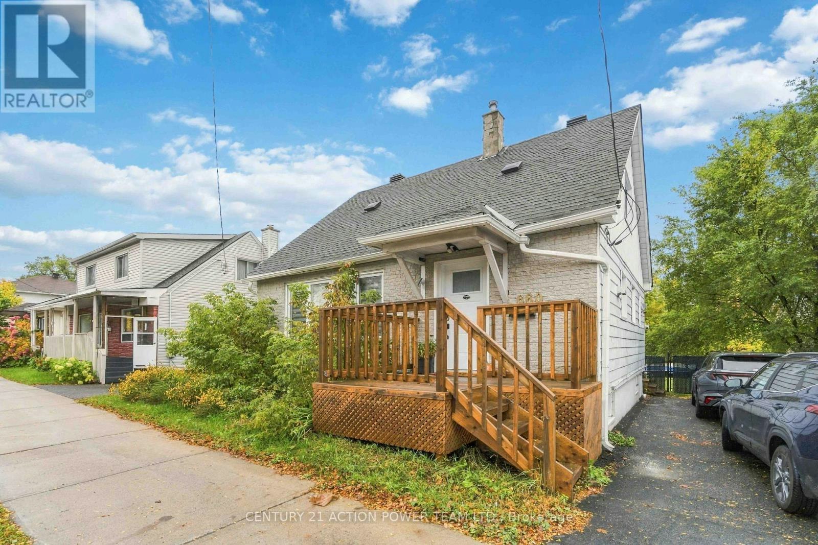 660 St Laurent Boulevard, Ottawa, ON, K1K 3A5